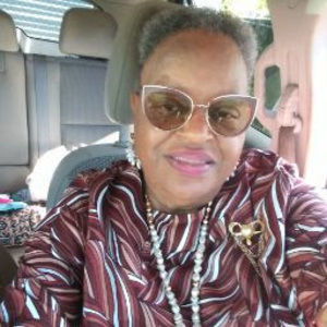 Meet your Posher, Mazie